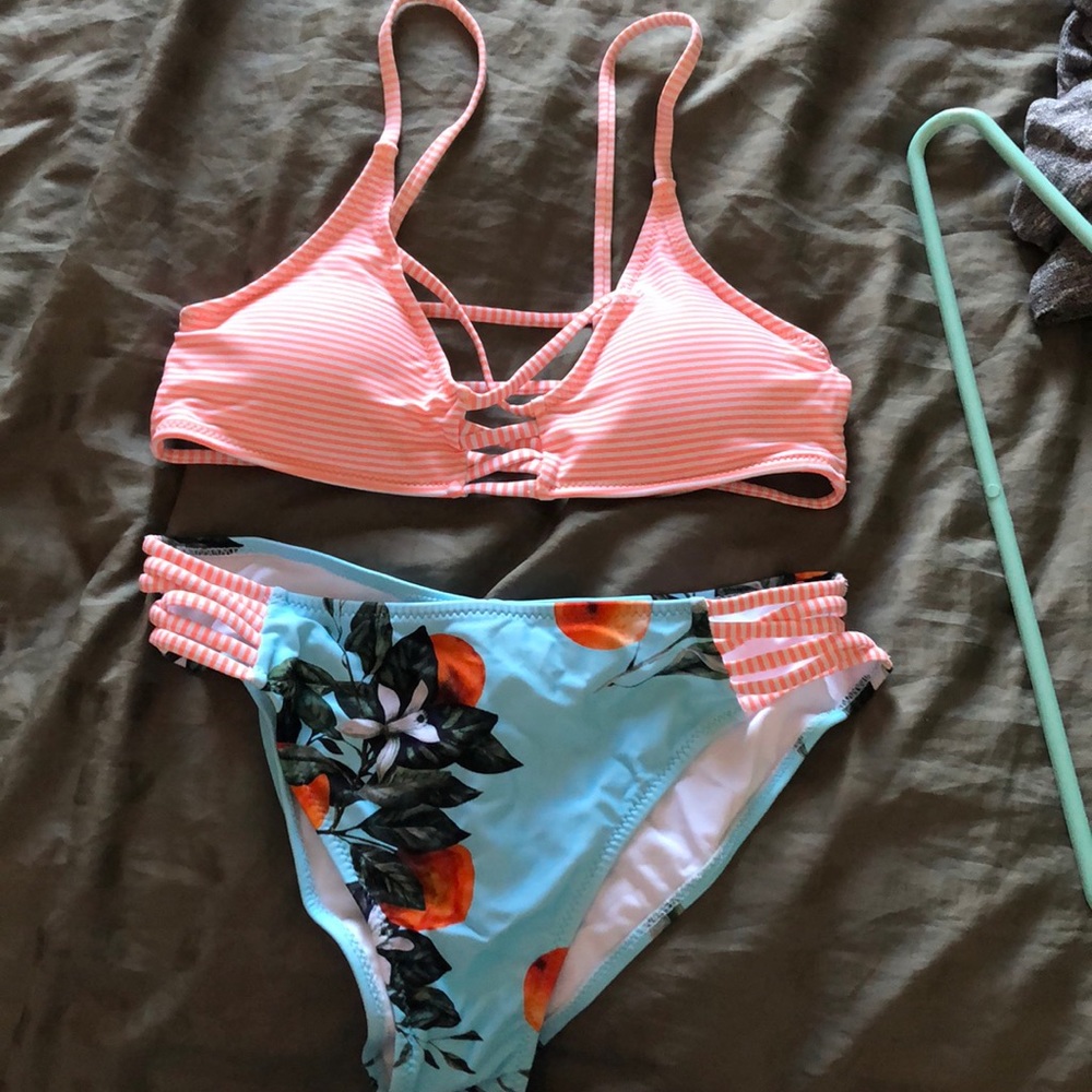Bathing suit from cupshe